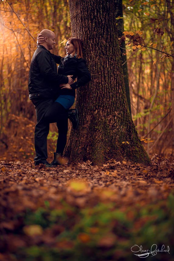Photo de couple en forêt