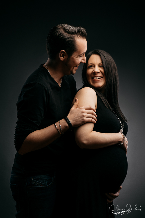 Photos de grossesse au studio photo d'Olivier Fréchard