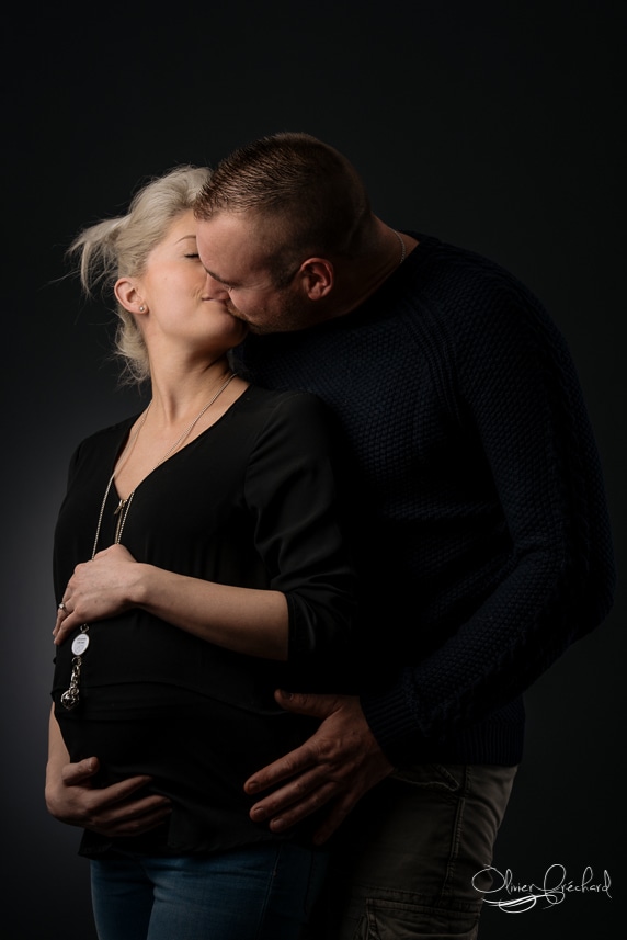 photo de femme enceinte grossesse en studio à Strasbourg