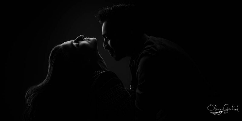 photo de couple en noir et blanc studio a Strasbourg