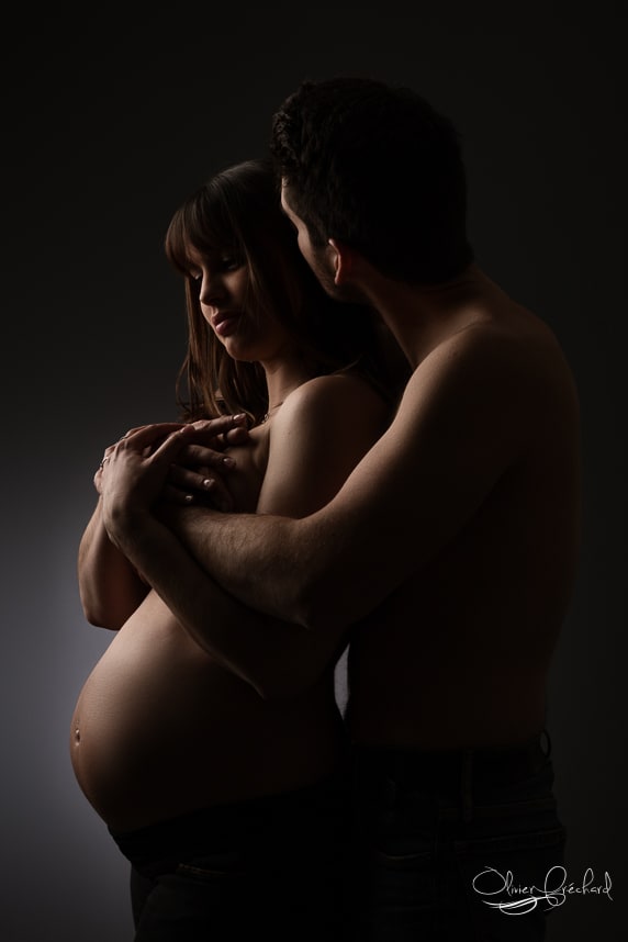 photos de grossesse en studio à Strasbourg Alsace